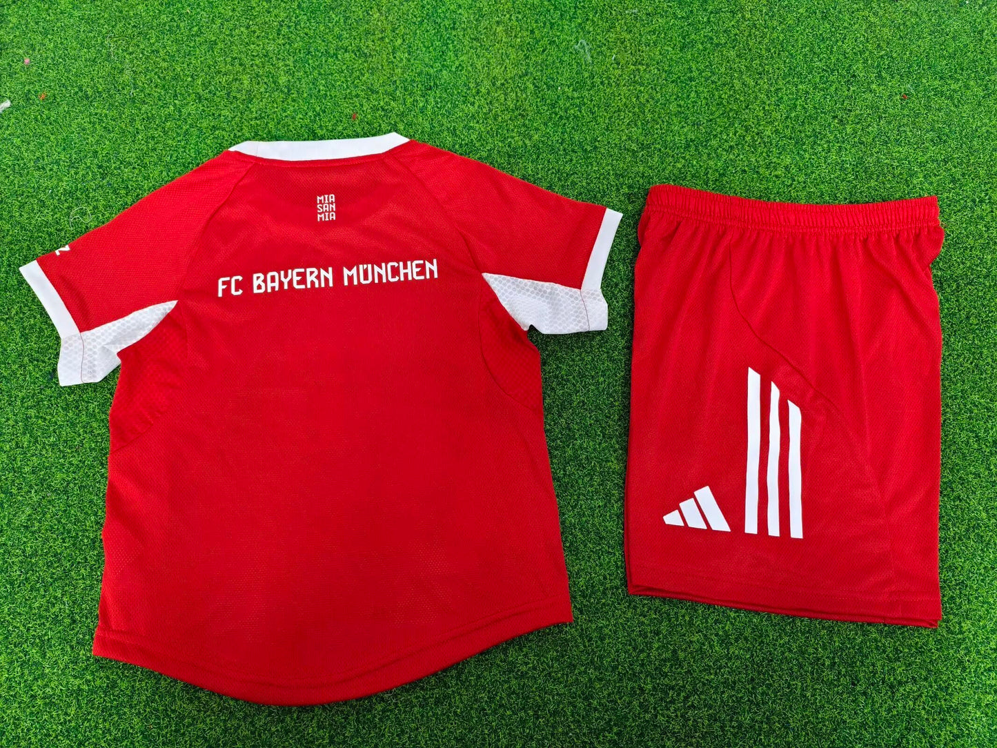 Maillot Kit Domicile Bayern Munich 2025/2026 Enfant
