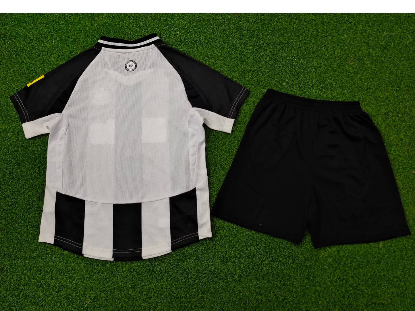 Maillot Kit Domicile Newcastle 2024/2025 Enfant