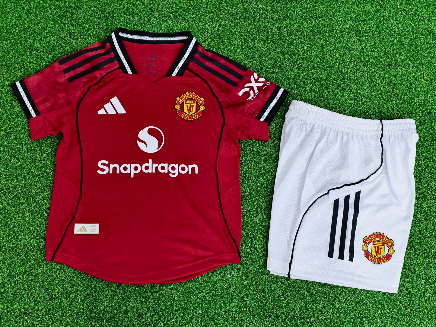 Maillot Kit Domicile Manchester United 2025/2026 Enfant